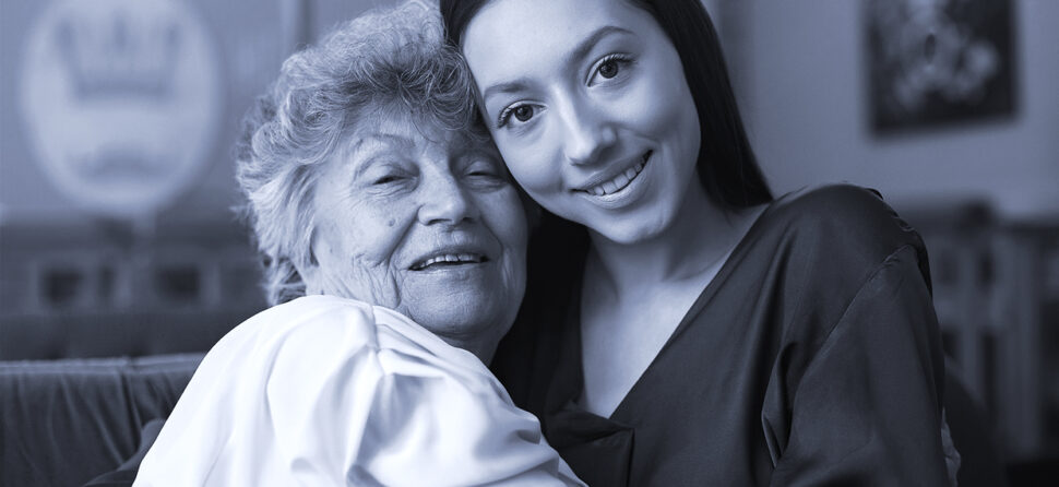 Hoy mas que nunca, nuestros adultos mayores no deben estar solos